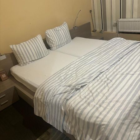 Apartment For Rent بروكسل المظهر الخارجي الصورة