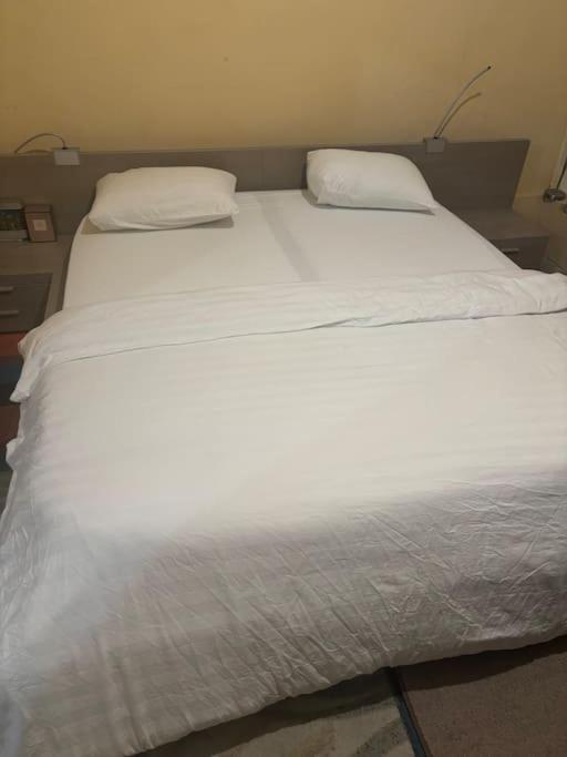 Apartment For Rent بروكسل المظهر الخارجي الصورة