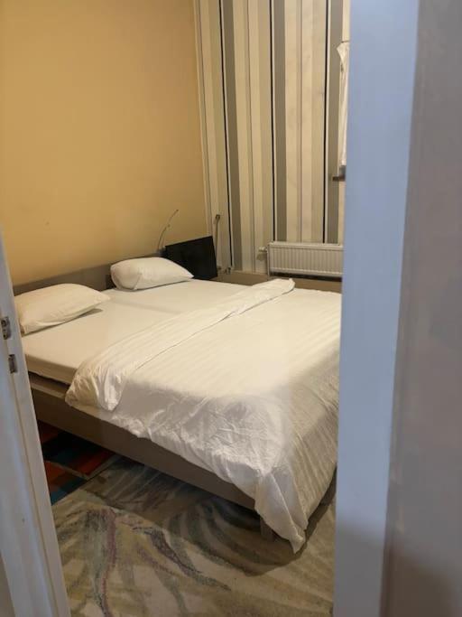 Apartment For Rent بروكسل المظهر الخارجي الصورة